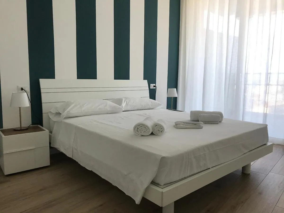 Podium Apartment Lido di Jesolo 0*,