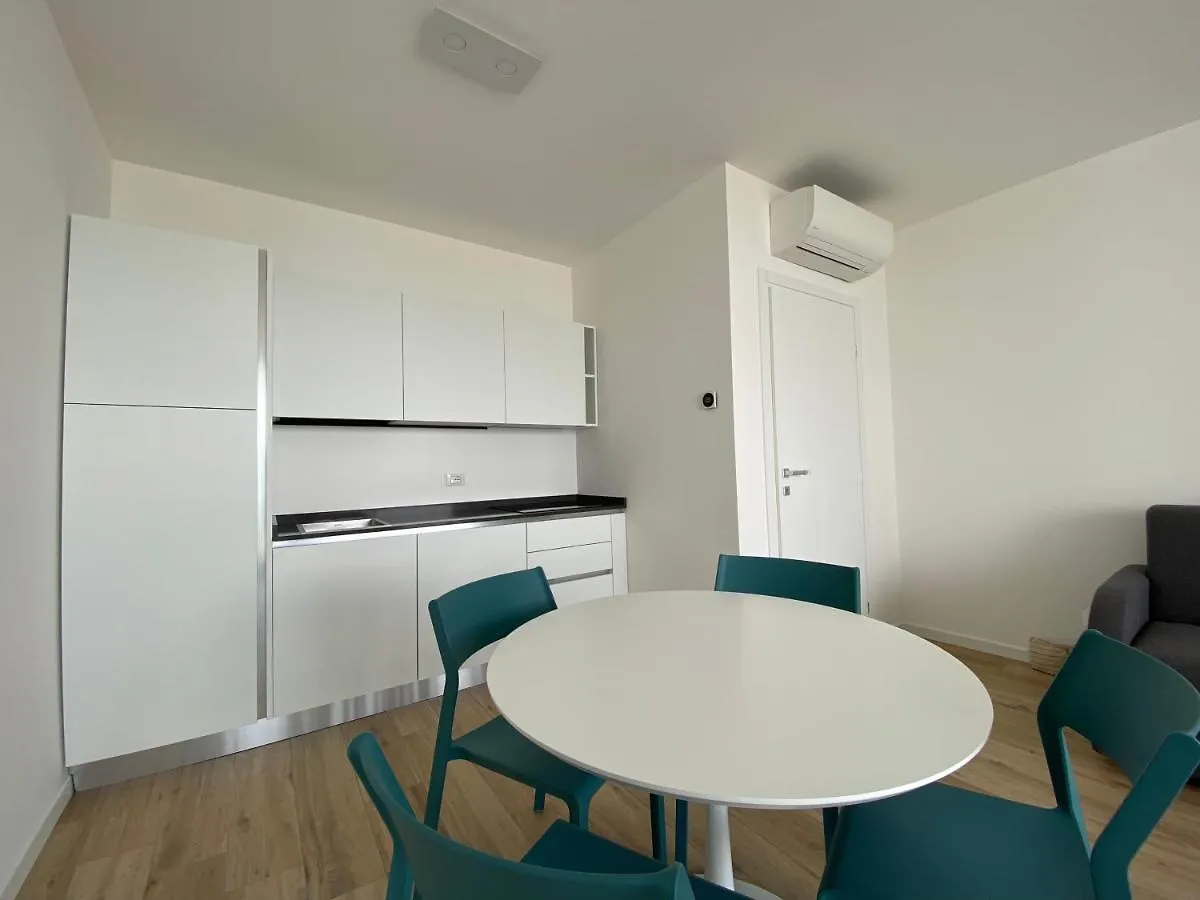 Podium Apartment Lido di Jesolo 0*,